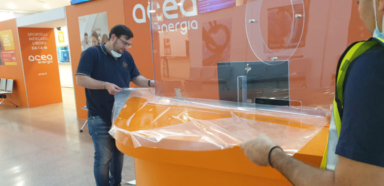 My Wrapping, Restyling ACEA: applicazione pellicola protettiva antigraffio su desk