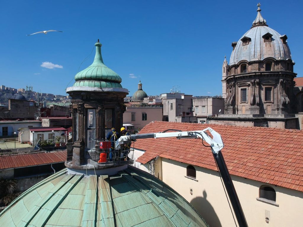 My Wrapping: Riduzione energia solare e adeguamento vetri alla normativa vigente del Pio Monte della Misericordia